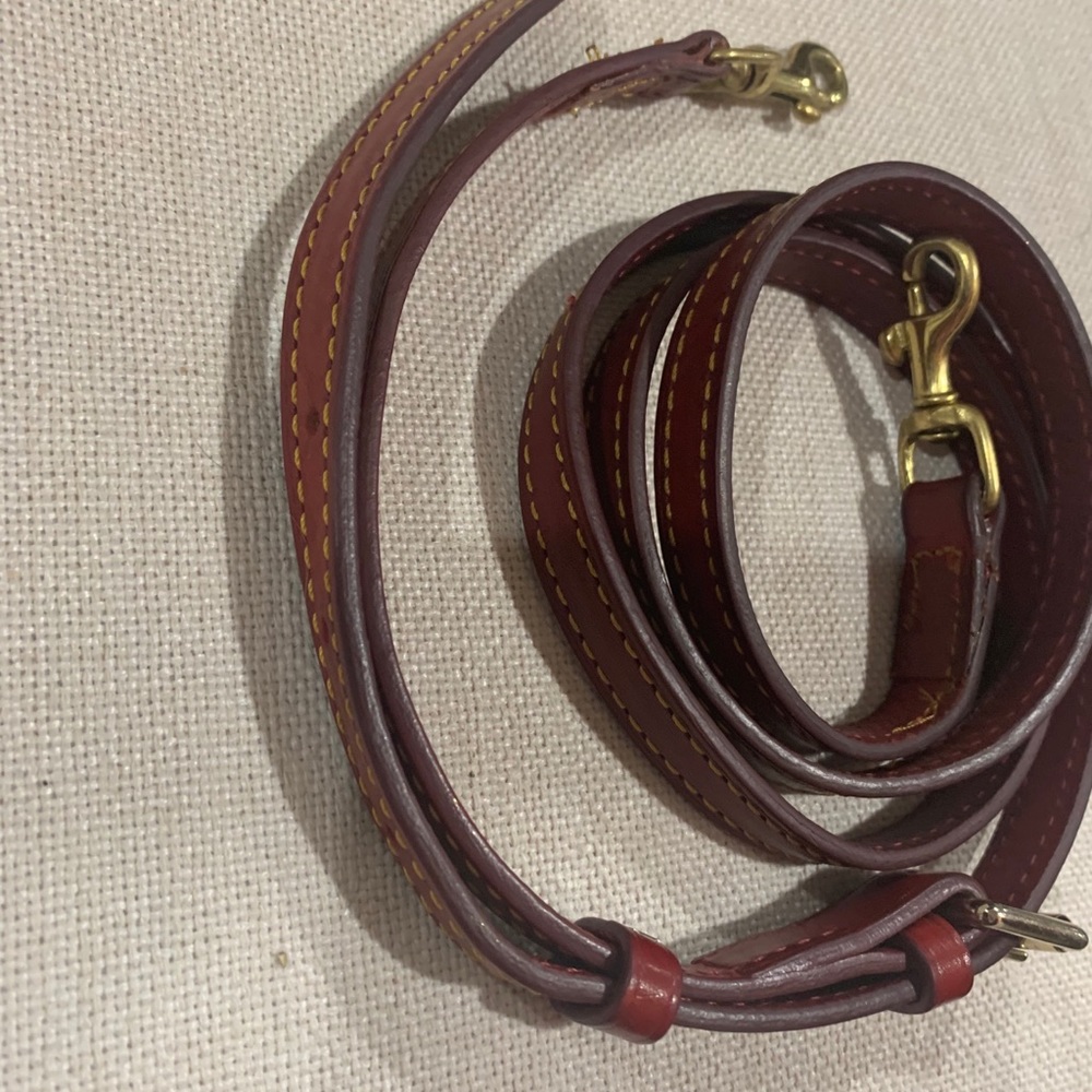 🎁SALE🎁 Dooley & Bourke Crossbody strap Authentic